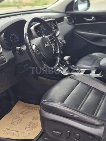 Kia Sorento-7