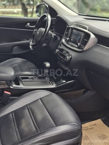 Kia Sorento-8
