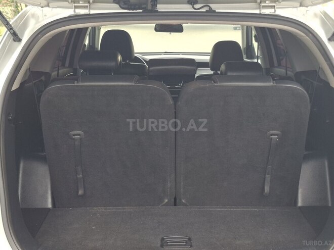 Kia Sorento-10