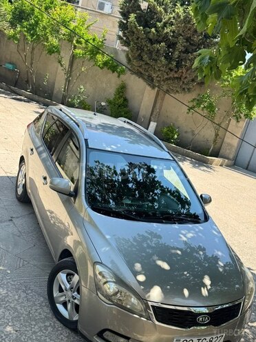 Kia Ceed SW-19