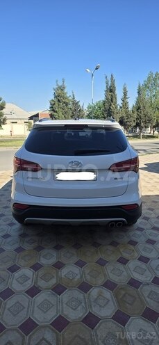 Hyundai Santa Fe-5