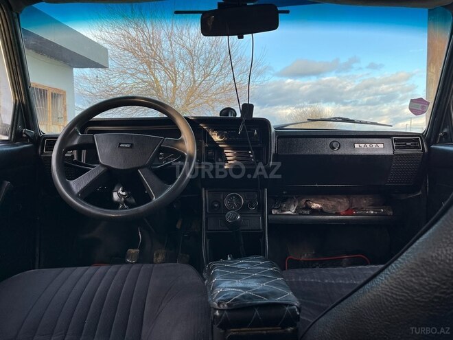 LADA (VAZ) 2107-4