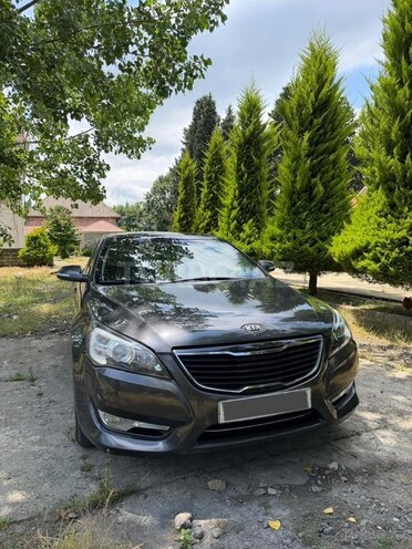 Kia Cadenza-1