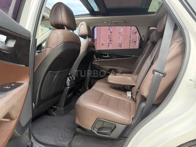 Kia Sorento-18
