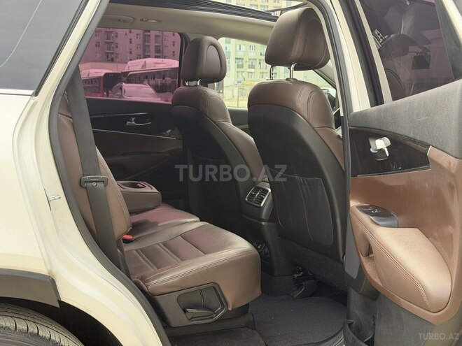 Kia Sorento-21