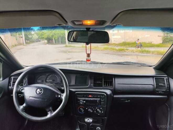 Opel Vectra-2