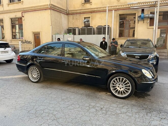 Mercedes E 350-8