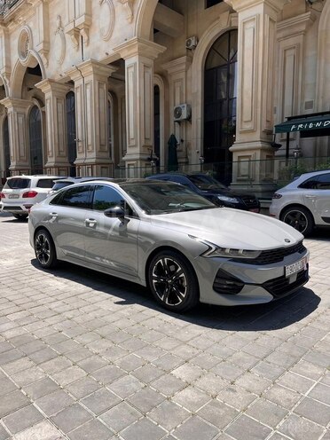 Kia K5-1