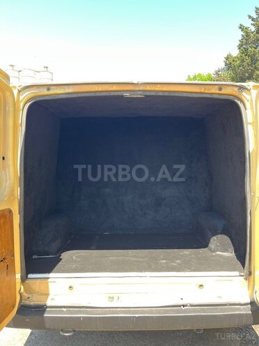 Ford Transit-7