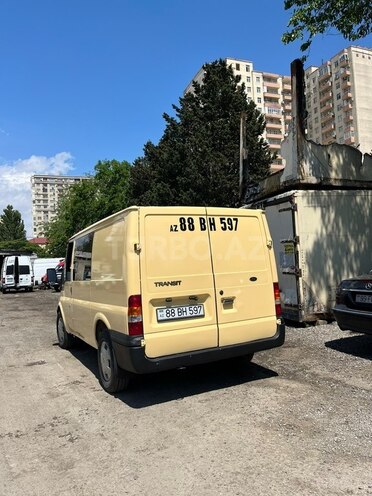 Ford Transit-3