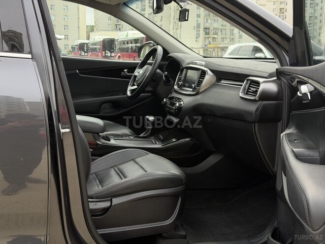 Kia Sorento-11