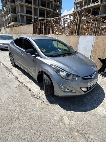 Hyundai Elantra-14