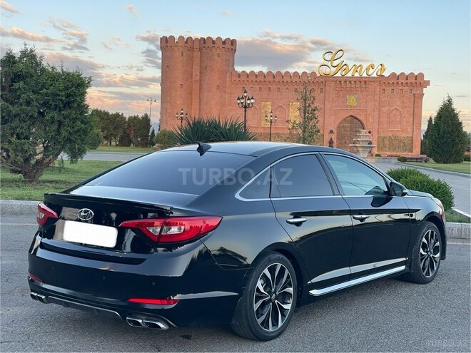 Hyundai Sonata-5