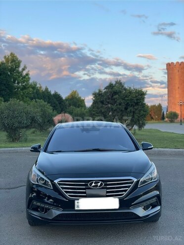 Hyundai Sonata-2