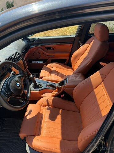 BMW 530-8