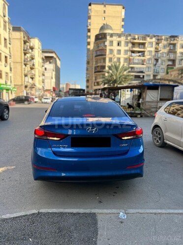 Hyundai Avante-4