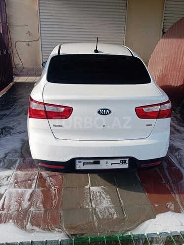 Kia Rio-5
