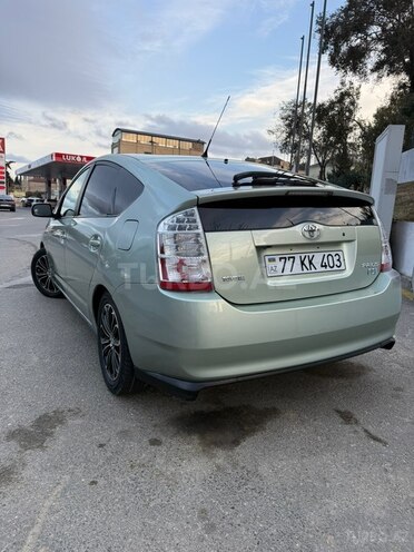 Toyota Prius-14