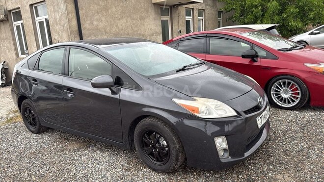 Toyota Prius-2