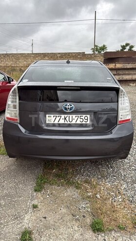Toyota Prius-6