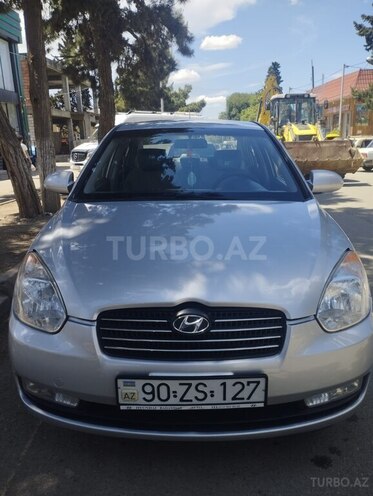 Hyundai Accent-1