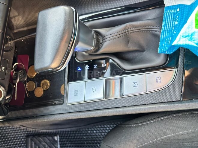 Hyundai Elantra-9