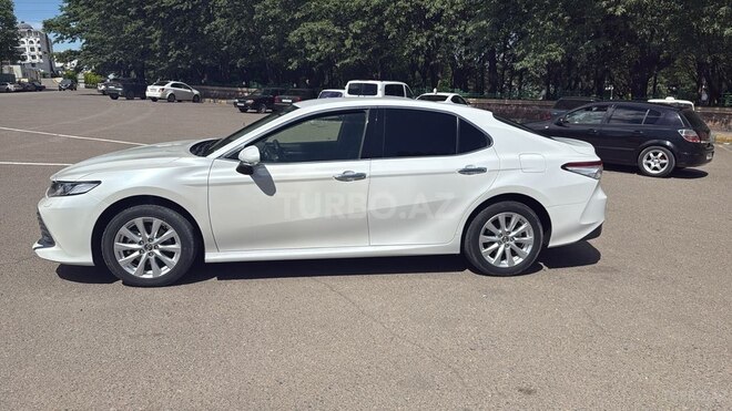Toyota Camry-3