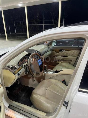 Mercedes E 240-12