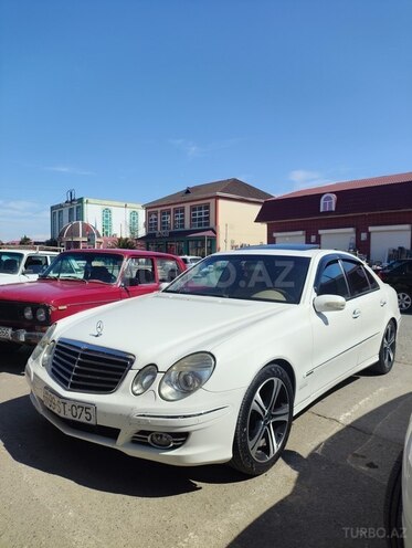 Mercedes E 240-7