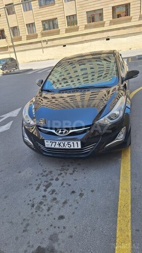 Hyundai Elantra-1