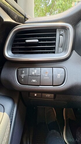Kia Sorento-13