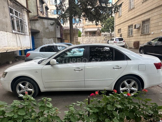 Hyundai Sonata-5