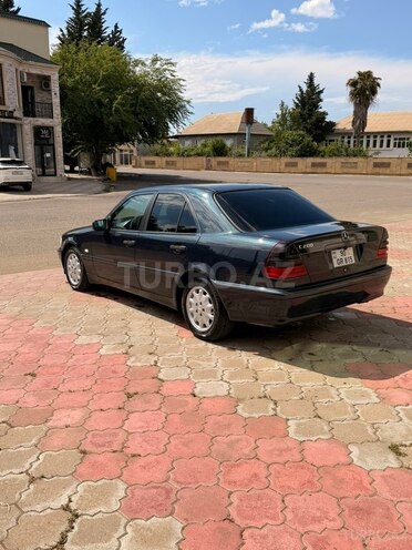 Mercedes C 200-12