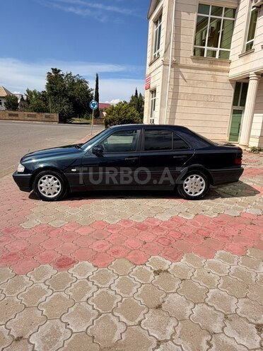 Mercedes C 200-7