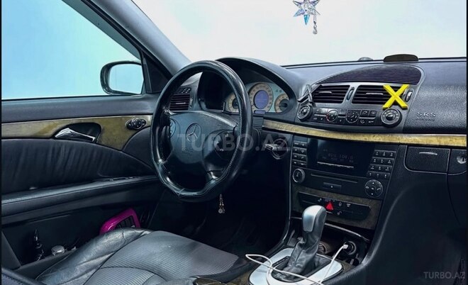Mercedes E 240-6