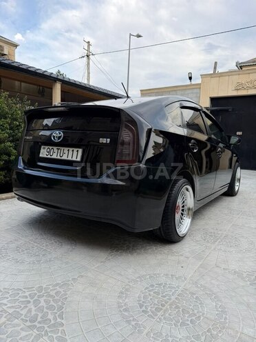 Toyota Prius-6