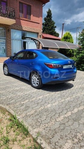 Toyota Yaris-5