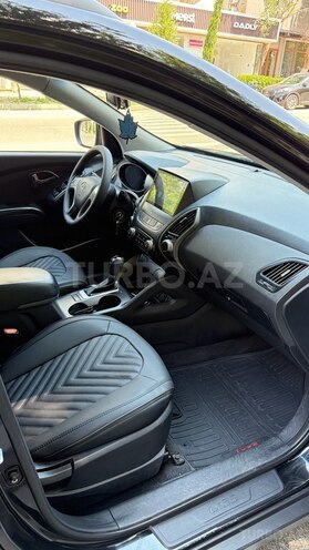 Hyundai ix35-12