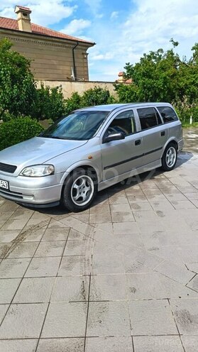 Opel Astra-2