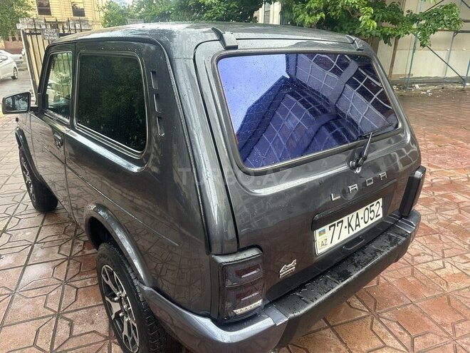 LADA (VAZ) Niva-8
