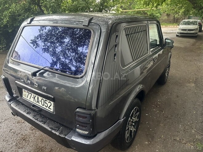 LADA (VAZ) Niva-9
