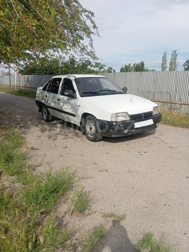 Daewoo Racer-3