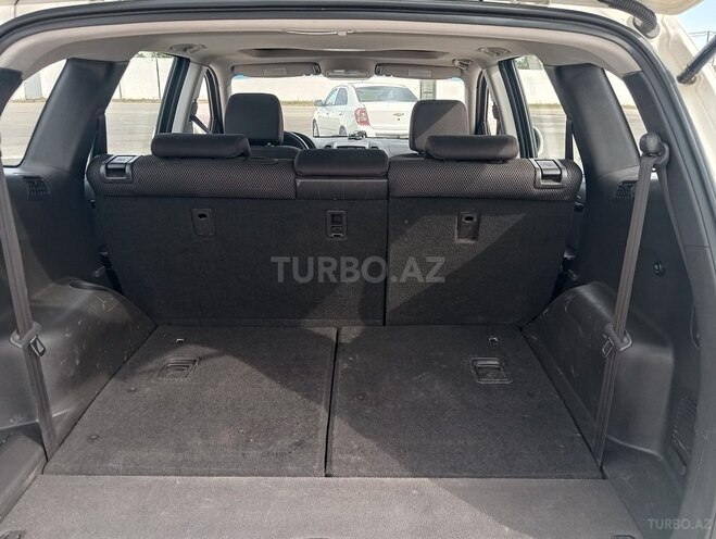 Hyundai Santa Fe-6