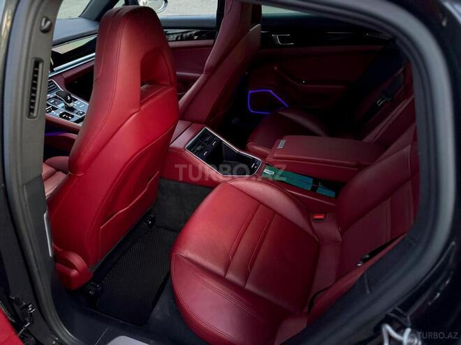 Porsche Panamera-7