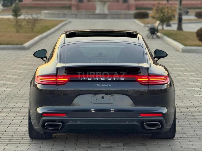 Porsche Panamera-2