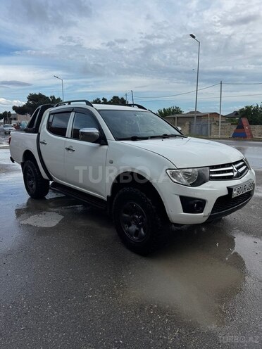 Mitsubishi L200-7