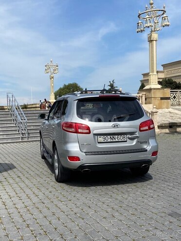 Hyundai Santa Fe-3