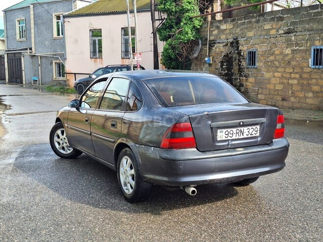 Opel Vectra-5