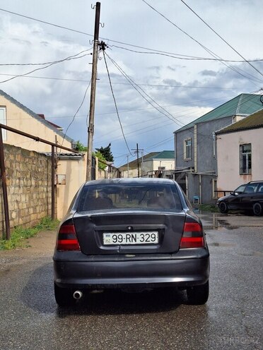 Opel Vectra-6