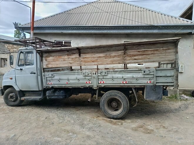 ZIL 5301-3